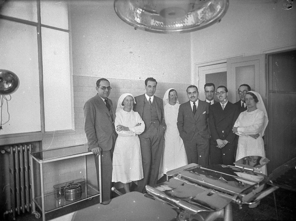 Inauguración del Gabinete Sanitario de RENFE en Paseo del Rey (Madrid). Fot. Servicio Comercial RENFE, ca. década 1940. Sig. ADC-0436, AHF-MFM.